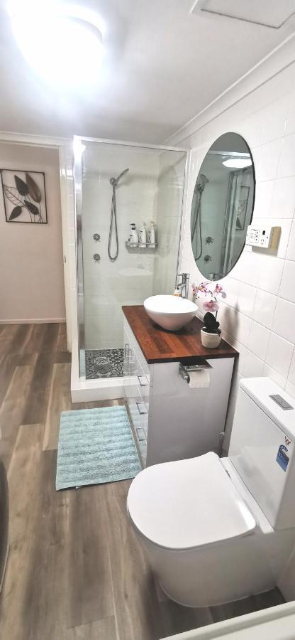 Beachside Apartment In The Heart Of Surfers Paradise - Free Parking Gold Coast Buitenkant foto