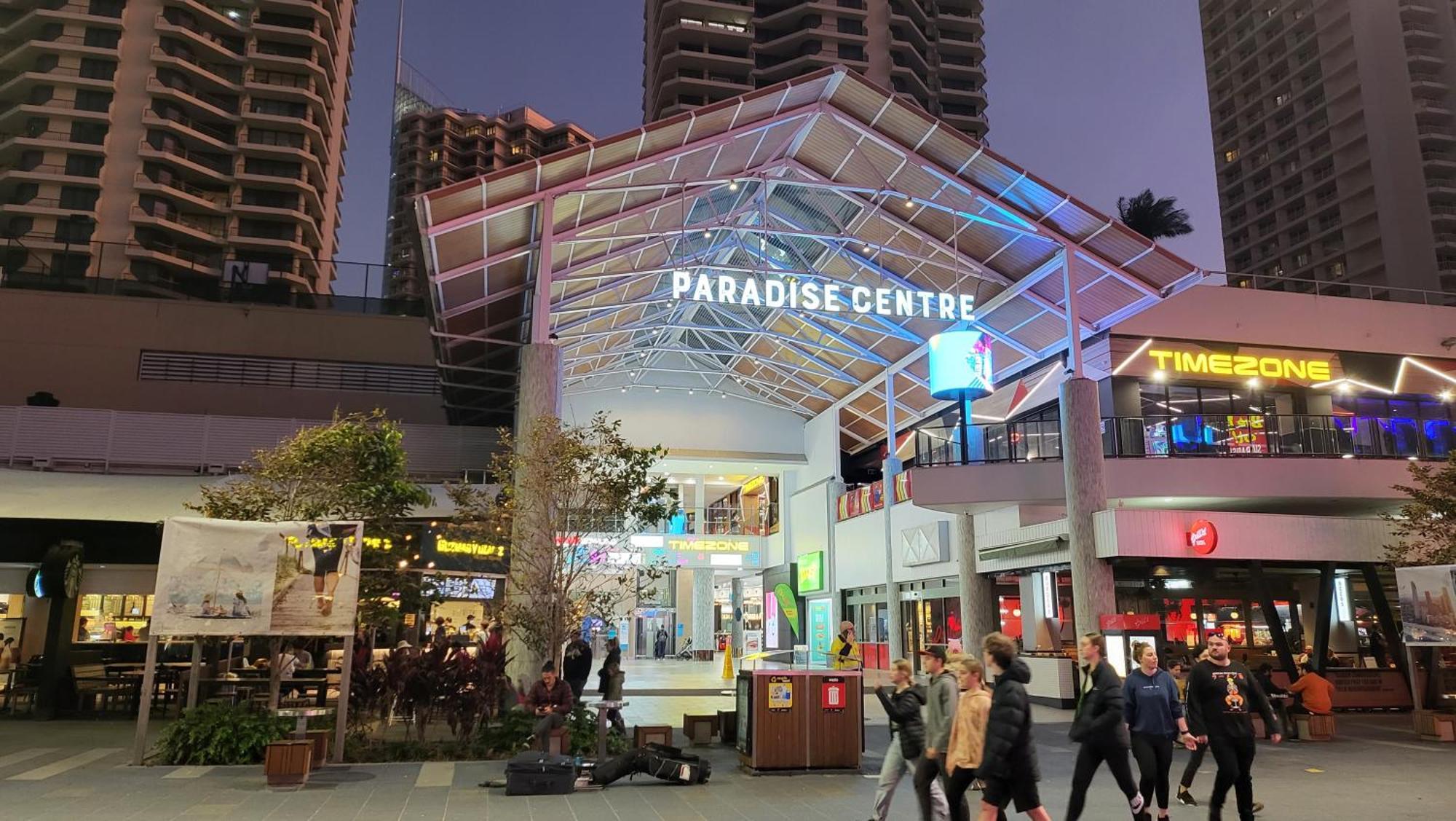 Beachside Apartment In The Heart Of Surfers Paradise - Free Parking Gold Coast Buitenkant foto